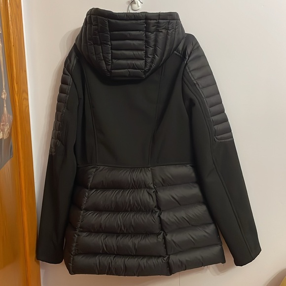 Winter Coat - Picture 3 of 4